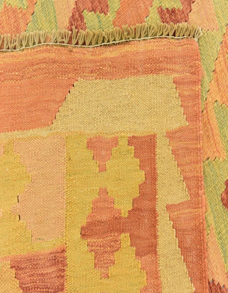 Detail image of  5' x 6' 6  Hand Woven Kilim Waziri Wool Rug