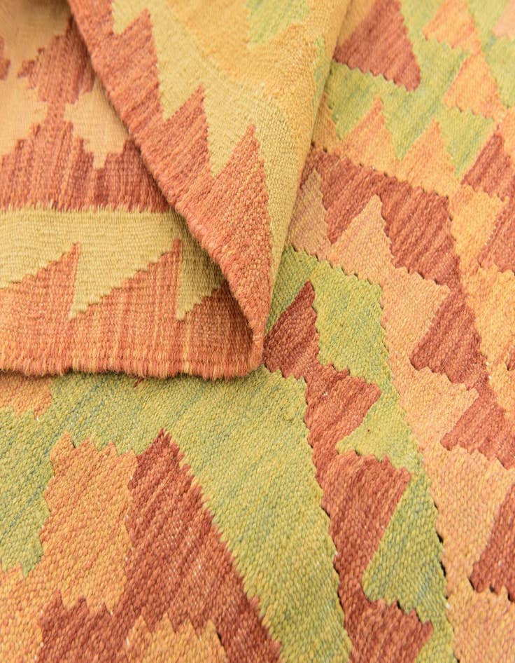 Detail image of  5' x 6' 6  Hand Woven Kilim Waziri Wool Rug