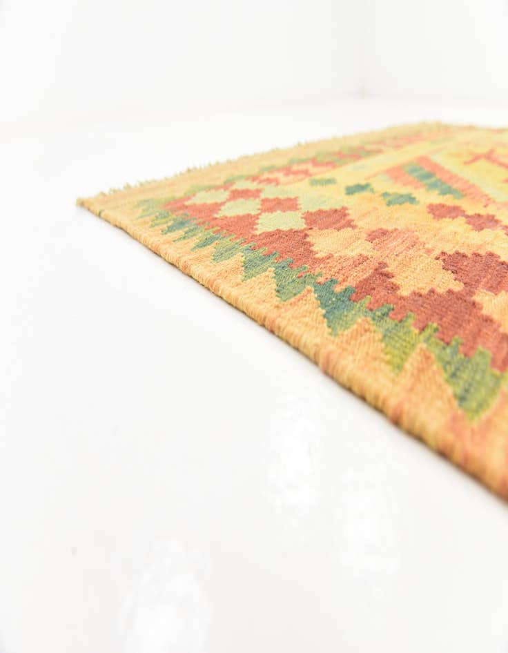 Detail image of  3' 8 x 6' 3  Hand Woven Kilim Waziri Wool Rug