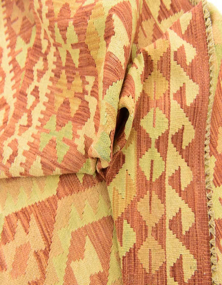 Detail image of  3' 9 x 6' 6  Hand Woven Kilim Waziri Wool Rug