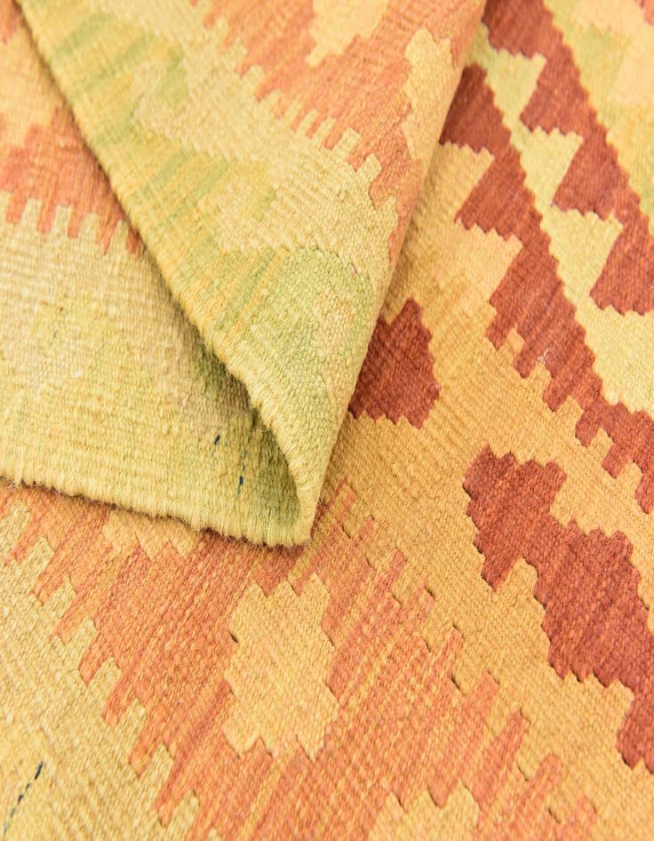 Detail image of  4' 6 x 6' 8  Hand Woven Kilim Waziri Wool Rug