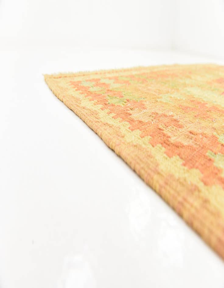 Detail image of  4' 9 x 6' 7  Hand Woven Kilim Waziri Wool Rug