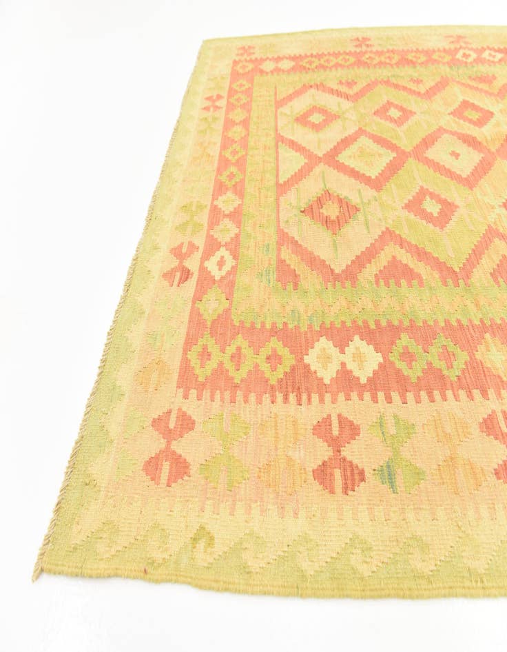 Detail image of  4' 10 x 6' 6  Hand Woven Kilim Waziri Wool Rug