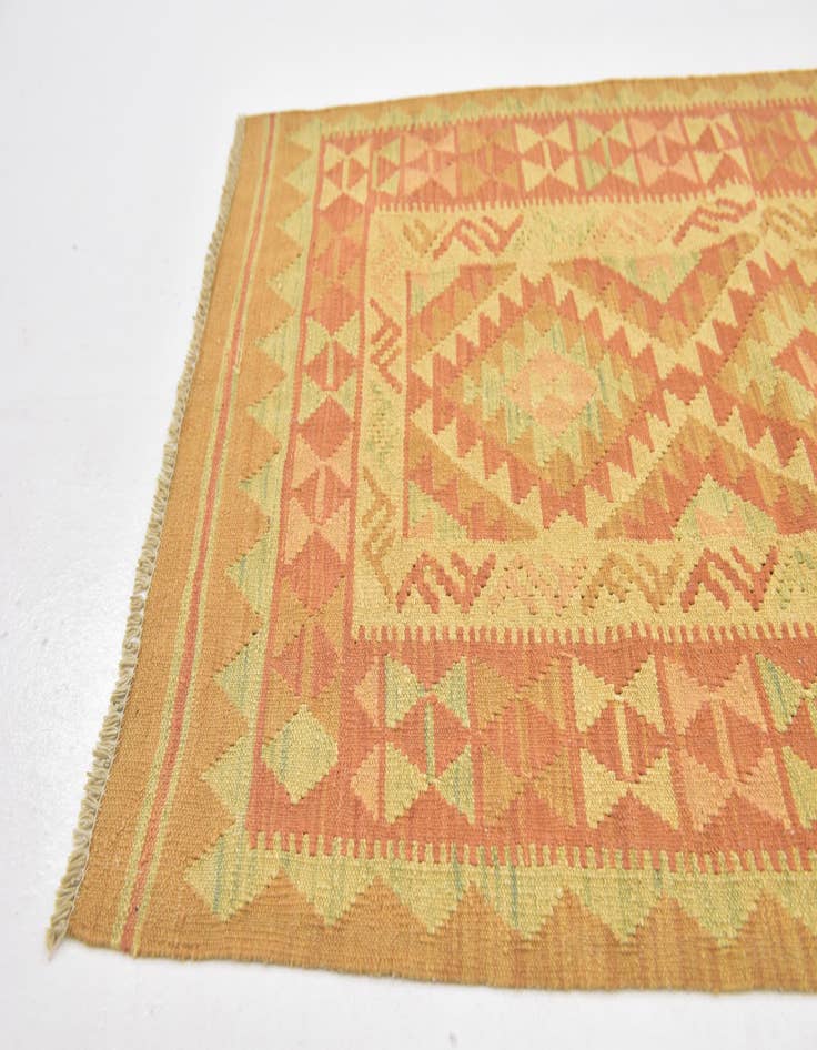 Detail image of  2' 7 x 4' 4  Hand Woven Kilim Waziri Wool Rug