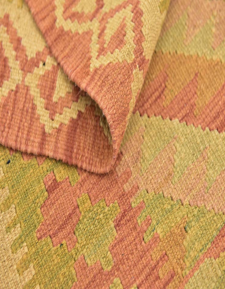 Detail image of  2' 8 x 4'  Hand Woven Kilim Waziri Wool Rug