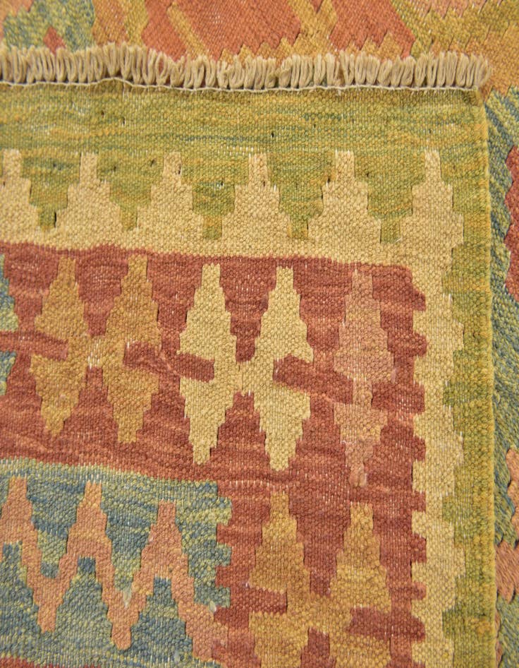 Detail image of  2' 7 x 4'  Hand Woven Kilim Waziri Wool Rug