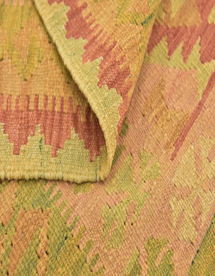 Detail image of  2' 6 x 4'  Hand Woven Kilim Waziri Wool Rug