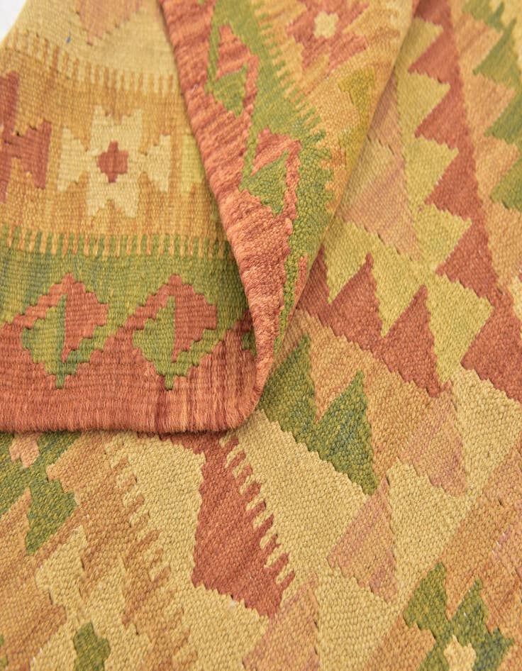 Detail image of  2' 7 x 4'  Hand Woven Kilim Waziri Wool Rug