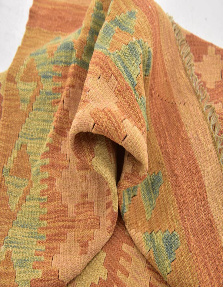 Detail image of  2' 8 x 4' 2  Hand Woven Kilim Waziri Wool Rug