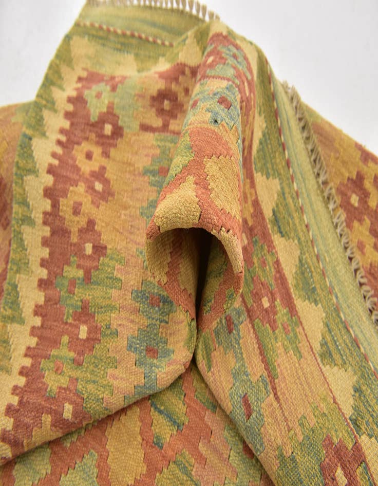 Detail image of  2' 9 x 4' 4  Hand Woven Kilim Waziri Wool Rug