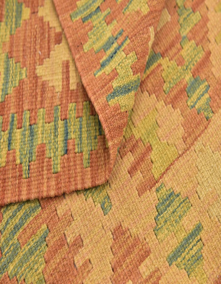 Detail image of  2' 8 x 4' 3  Hand Woven Kilim Waziri Wool Rug
