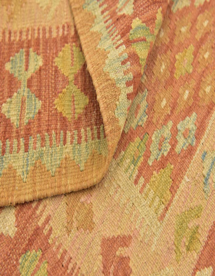 Detail image of  2' 8 x 4'  Hand Woven Kilim Waziri Wool Rug