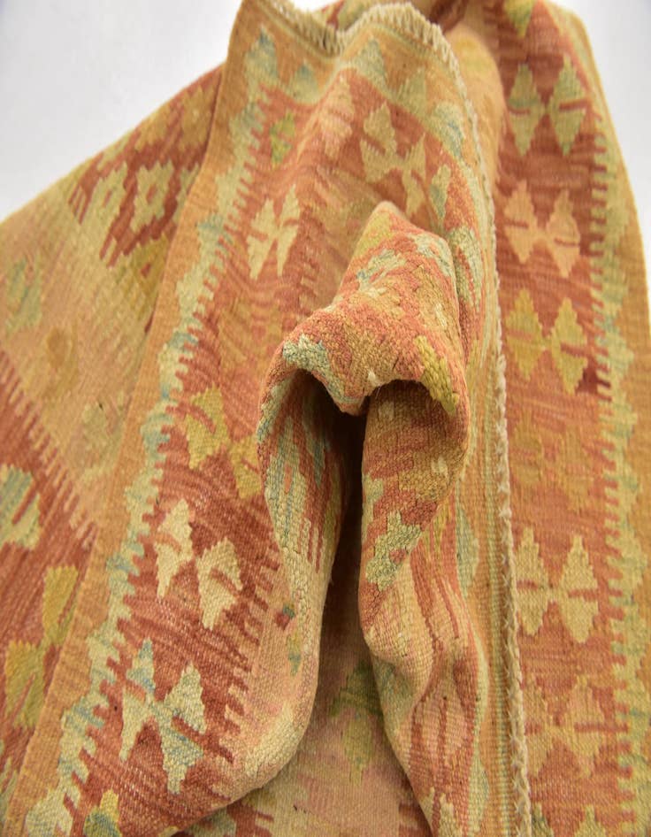 Detail image of  2' 8 x 4'  Hand Woven Kilim Waziri Wool Rug