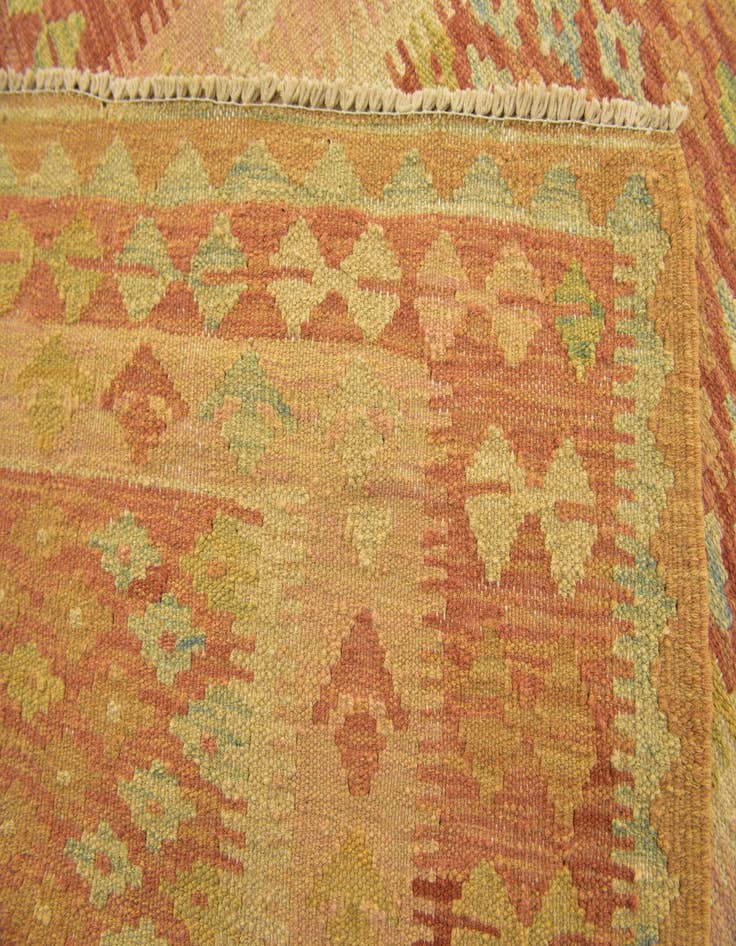 Detail image of  2' 8 x 4'  Hand Woven Kilim Waziri Wool Rug