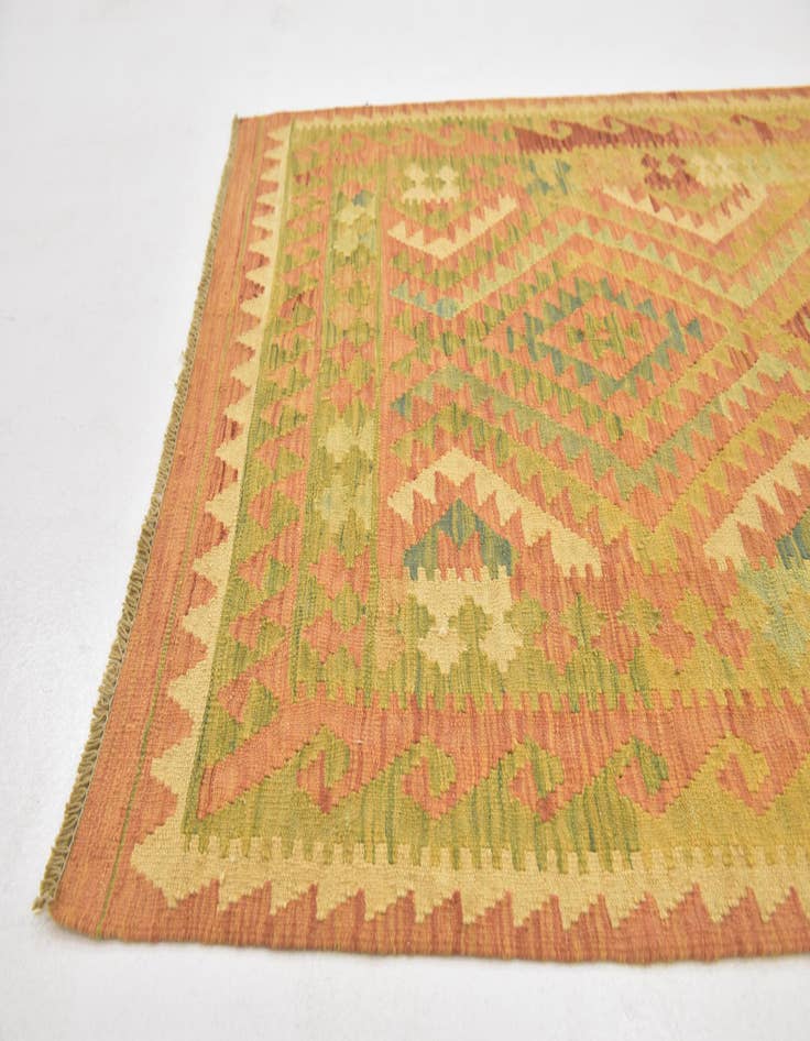 Detail image of  3' 4 x 4' 10  Hand Woven Kilim Waziri Wool Rug