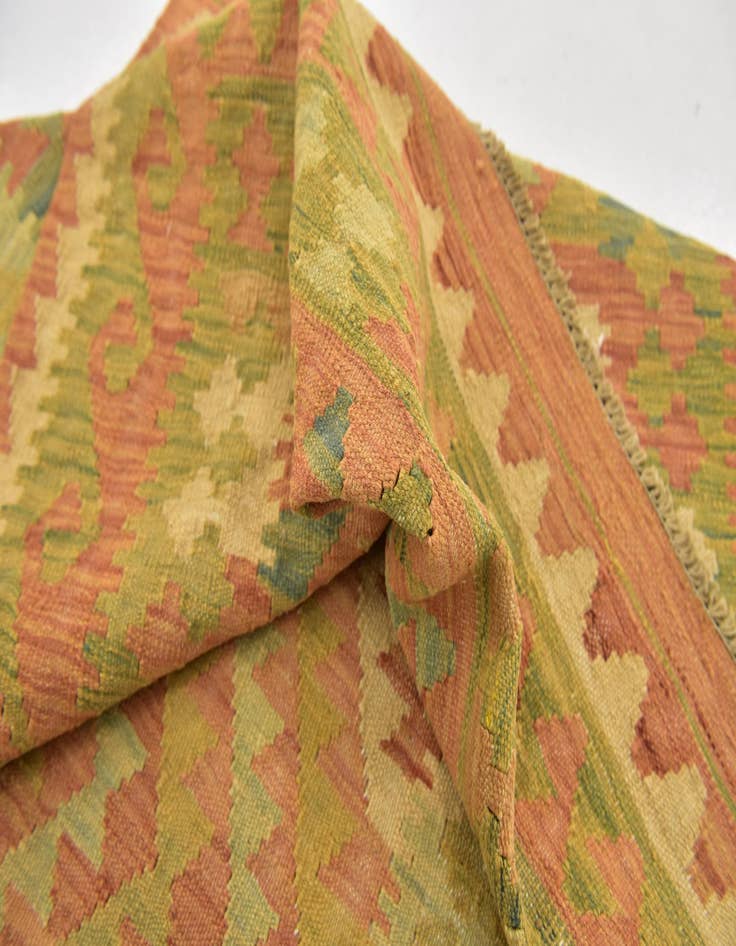 Detail image of  3' 4 x 4' 10  Hand Woven Kilim Waziri Wool Rug