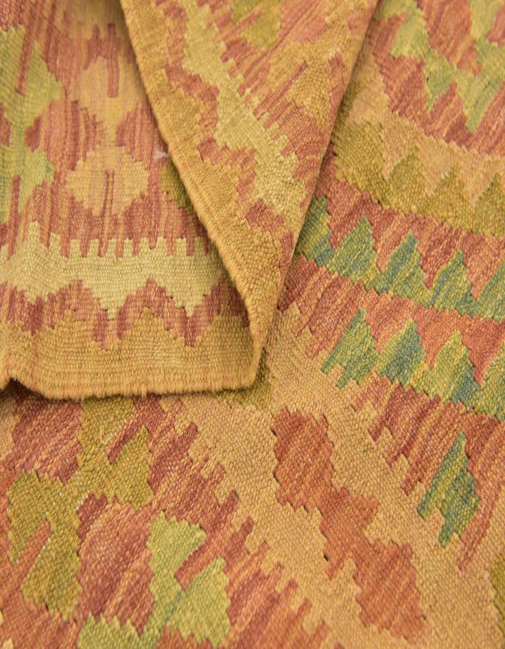 Detail image of  3' 3 x 5'  Hand Woven Kilim Waziri Wool Rug