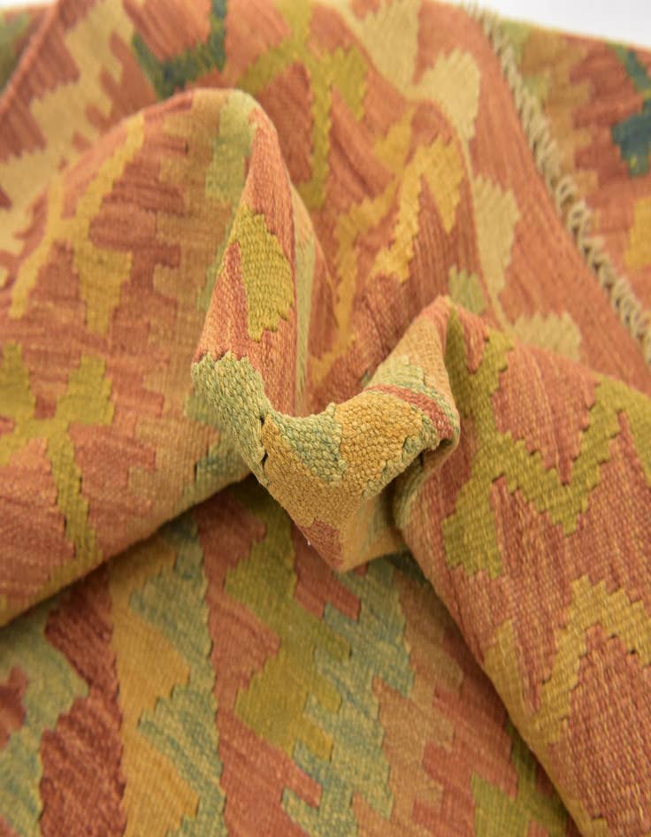 Detail image of  2' 10 x 4' 10  Hand Woven Kilim Waziri Wool Rug