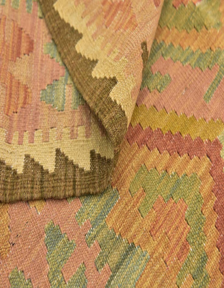 Detail image of  3' x 5'  Hand Woven Kilim Waziri Wool Rug