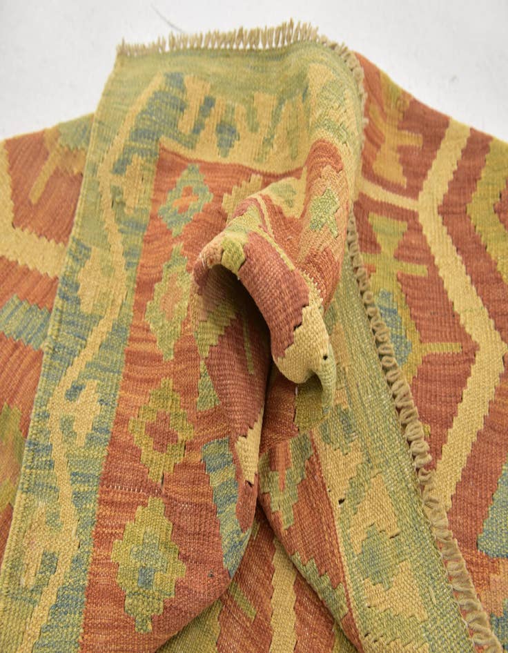 Detail image of  3' 4 x 4' 8  Hand Woven Kilim Waziri Wool Rug