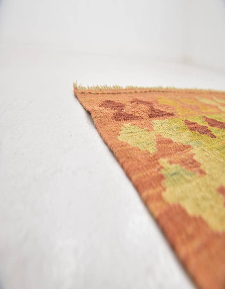 Detail image of  3' 2 x 4' 10  Hand Woven Kilim Waziri Wool Rug