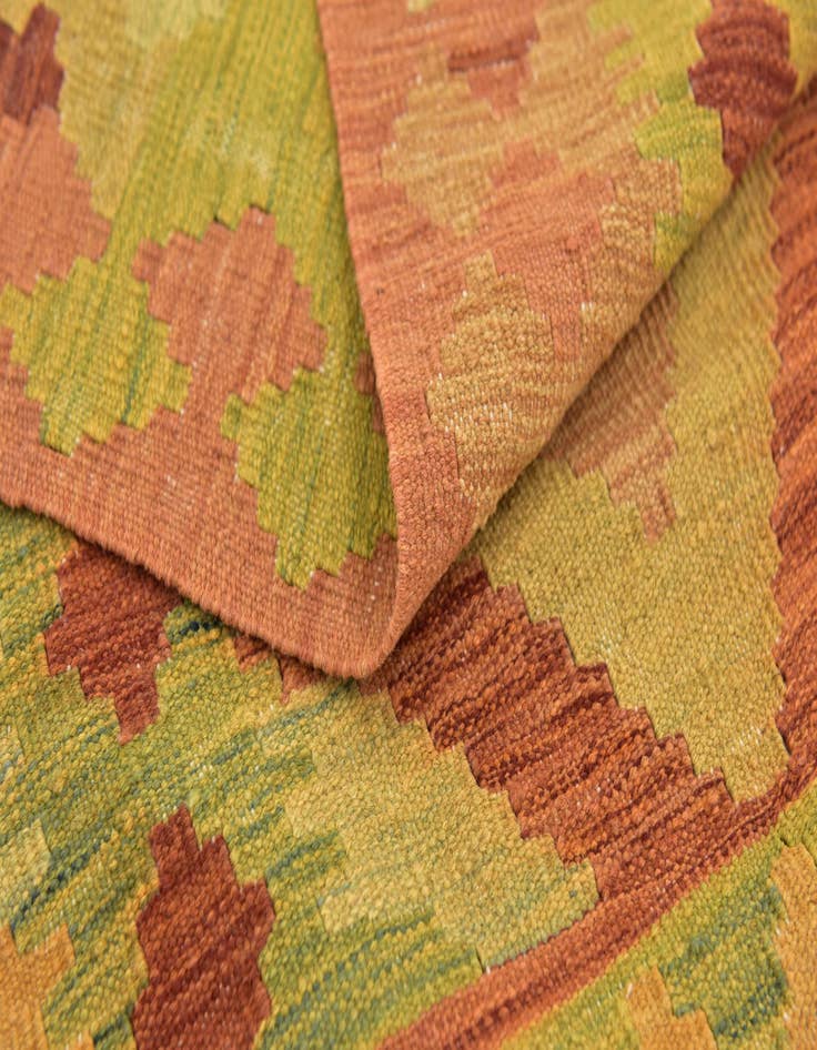 Detail image of  3' 2 x 4' 10  Hand Woven Kilim Waziri Wool Rug