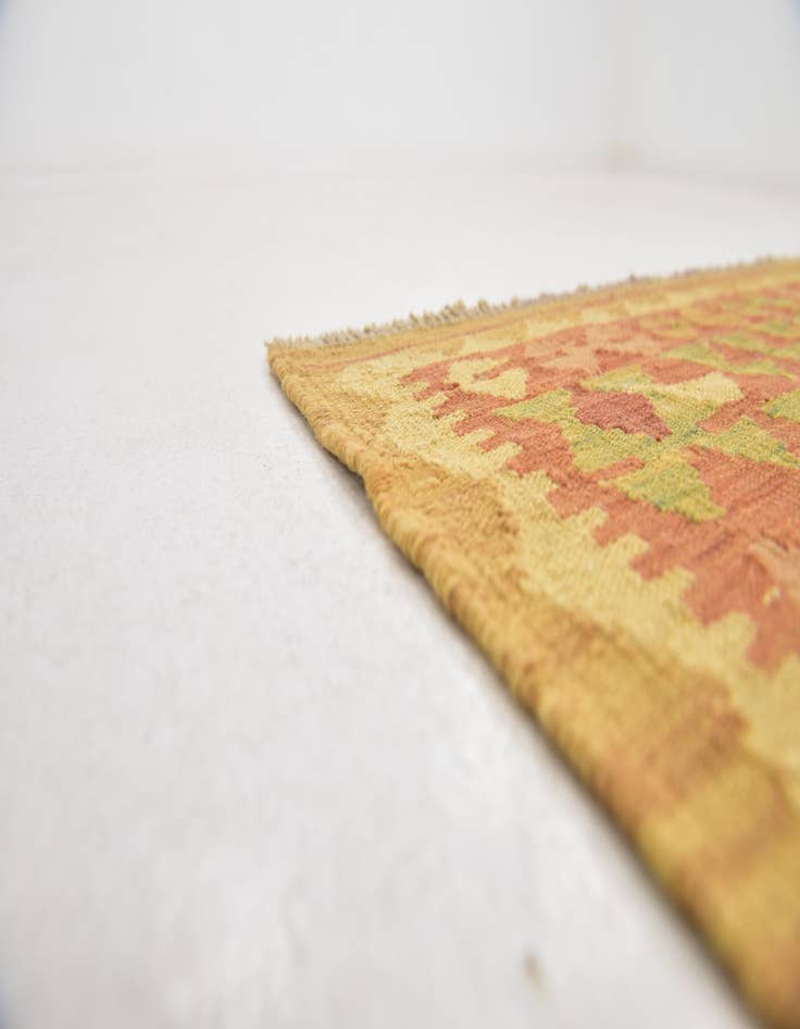 Detail image of  3' 2 x 5' 3  Hand Woven Kilim Waziri Wool Rug