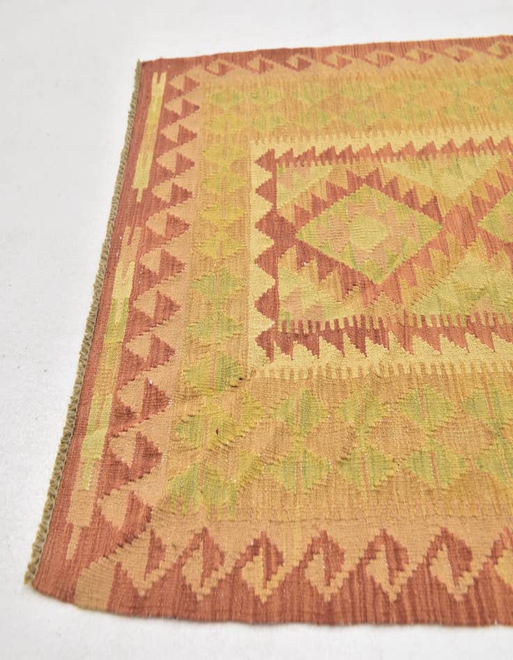 Detail image of  2' 8 x 4' 2  Hand Woven Kilim Waziri Wool Rug