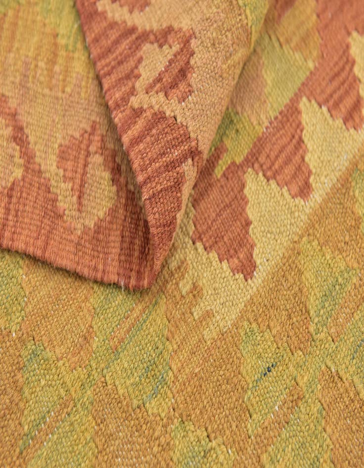 Detail image of  2' 8 x 4' 2  Hand Woven Kilim Waziri Wool Rug