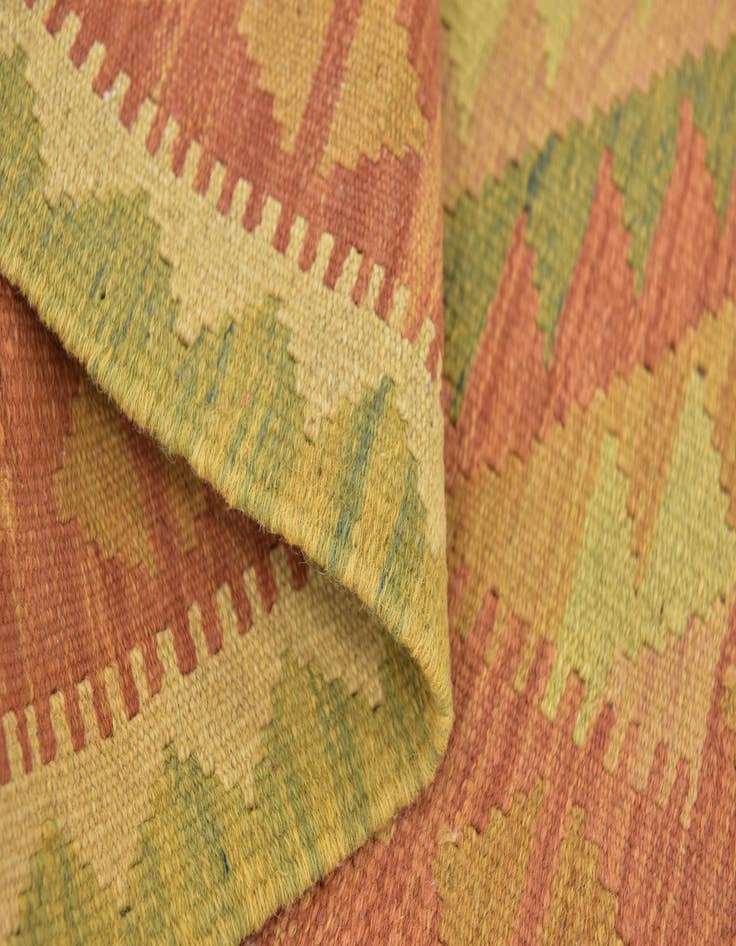 Detail image of  2' 6 x 4' 2  Hand Woven Kilim Waziri Wool Rug