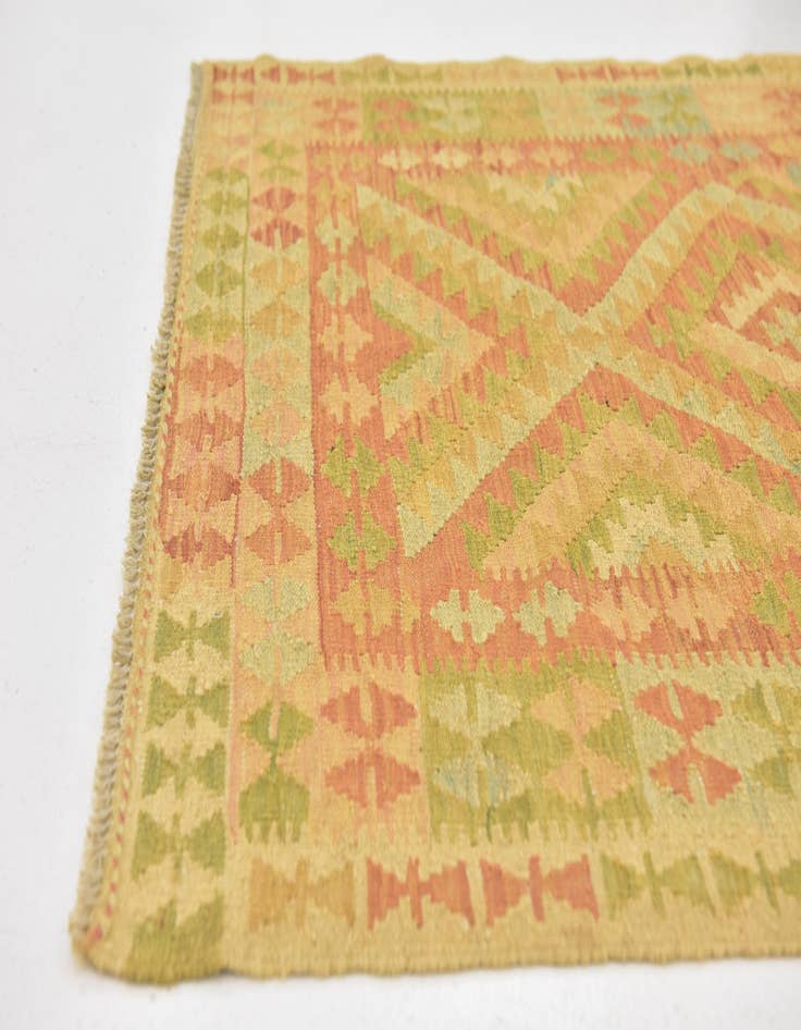 Detail image of  3' 2 x 4' 9  Hand Woven Kilim Waziri Wool Rug