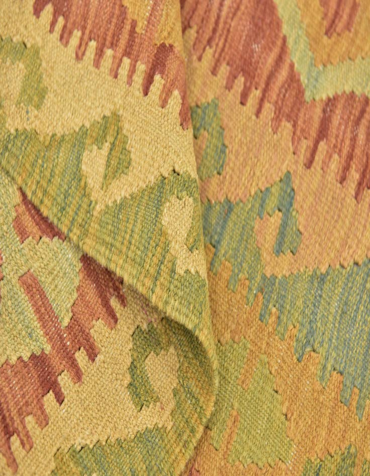 Detail image of  3' 4 x 4' 9  Hand Woven Kilim Waziri Wool Rug