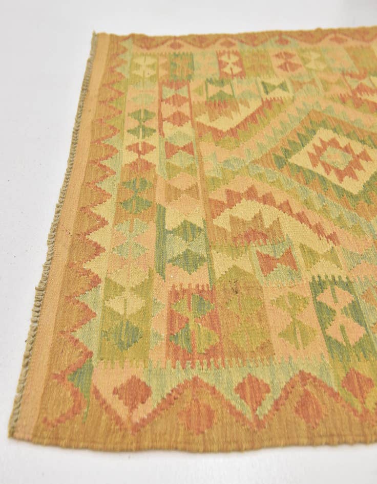 Detail image of  3' 3 x 4' 10  Hand Woven Kilim Waziri Wool Rug