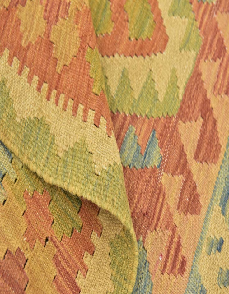 Detail image of  3' 2 x 4' 10  Hand Woven Kilim Waziri Wool Rug