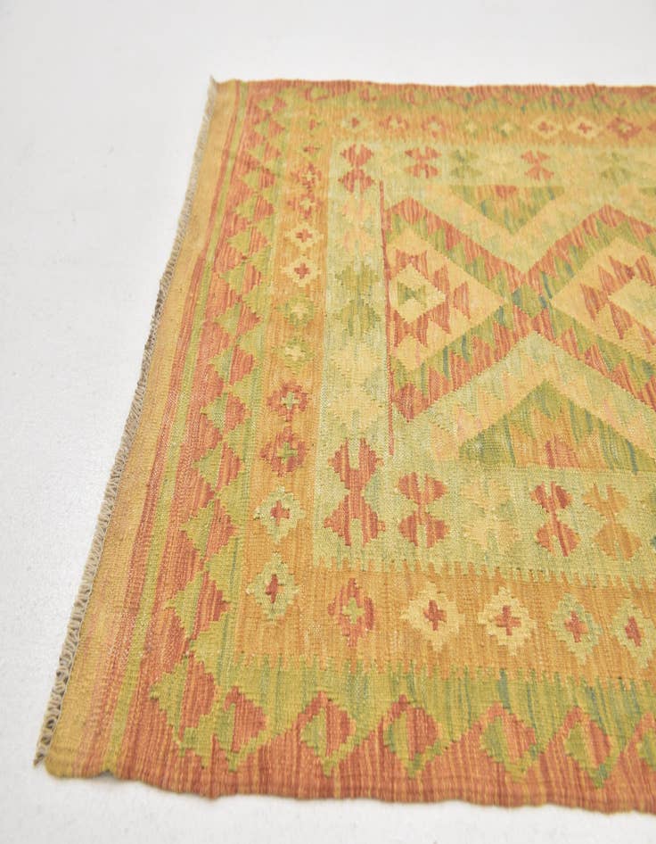Detail image of  3' 2 x 5' 4  Hand Woven Kilim Waziri Wool Rug