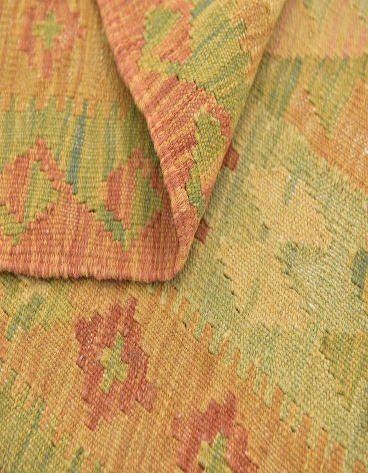 Detail image of  3' 2 x 5' 4  Hand Woven Kilim Waziri Wool Rug