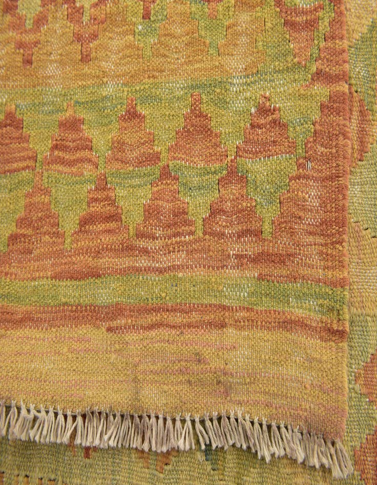 Detail image of  3' 2 x 5' 4  Hand Woven Kilim Waziri Wool Rug