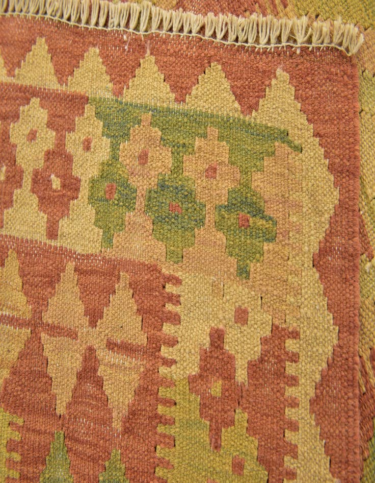 Detail image of  3' 2 x 4' 10  Hand Woven Kilim Waziri Wool Rug