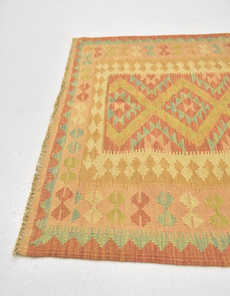 Detail image of  2' 7 x 4' 7  Hand Woven Kilim Waziri Wool Rug