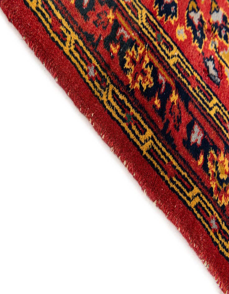 Detail image of  3' 3 x 5' 1  Hand Knotted Lahour Wool Rug