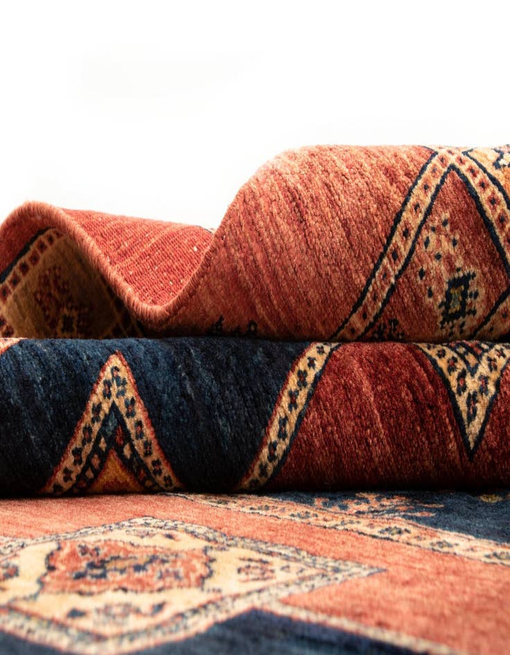 Detail image of  5' x 6' 6 Luribaft Wool Rug