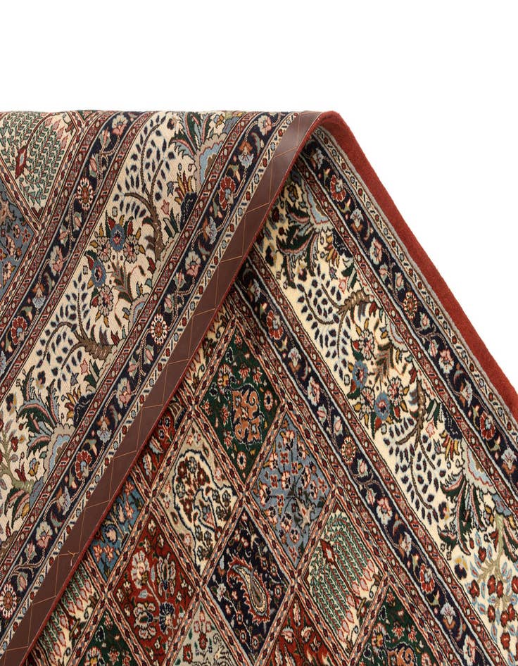 Detail image of  6' 6 x 9' 5 Mood Wool Rug