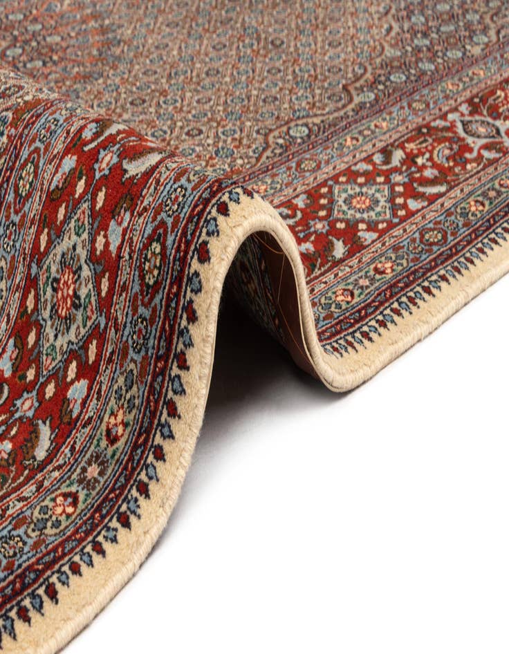 Detail image of  6' 7 x 9' 5 Mood Wool Rug