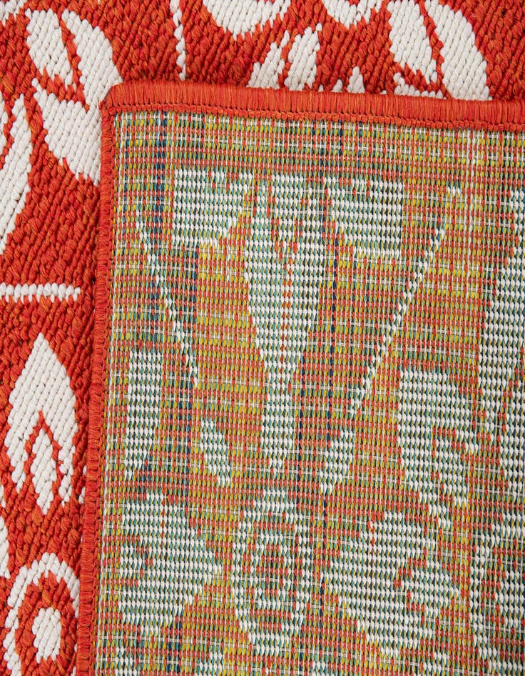 Detail image of 5' 3 x 7' 7 Washable Botanical Indoor / Outdoor Rug