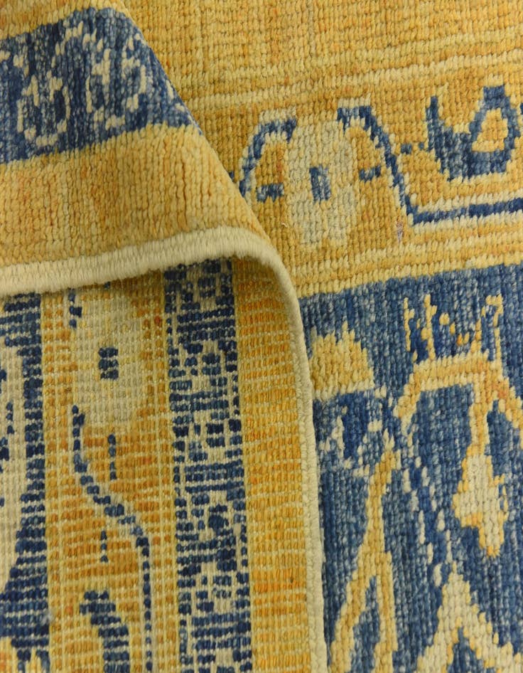 Detail image of  10' 7 x 13' 10  Hand Knotted Peshawar Ziegler Wool Rug