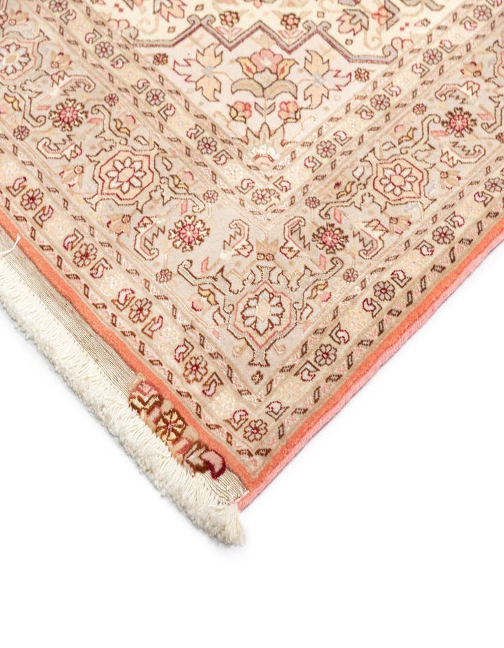 Detail image of  5' 1 x 6' 10 Tabriz Rug