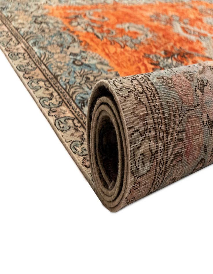 Detail image of  7' 9 x 10' 8 Vintage Royal Wool Rug