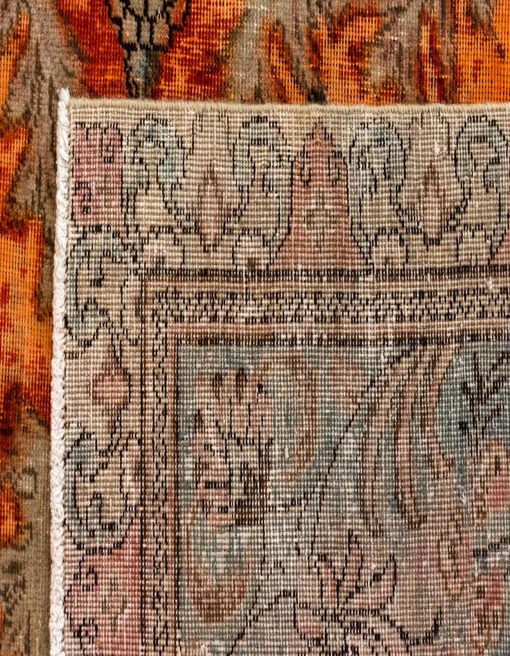 Detail image of  7' 9 x 10' 8 Vintage Royal Wool Rug