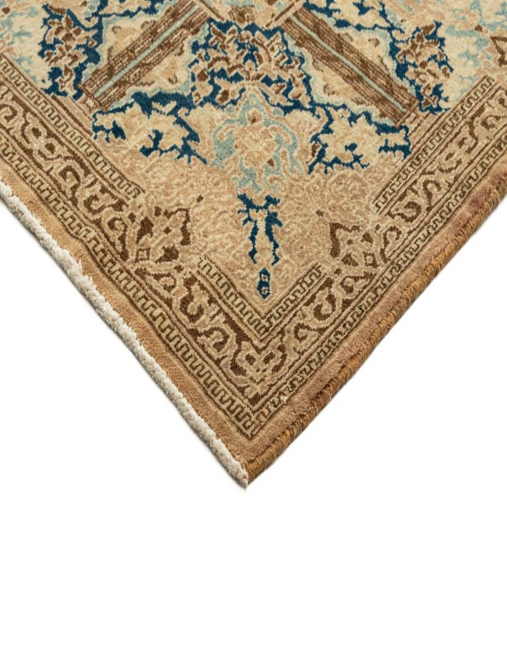 Detail image of  10' 2 x 13' 1 Vintage Royal Rug