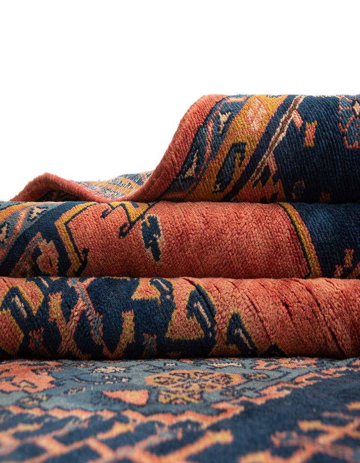 Detail image of  7' 1 x 11' 4 Viss Wool Rug